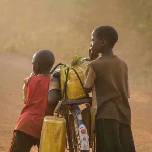 Children amid water crisis in Africa